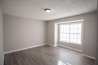 Building Photo - 309 W Marigny Cir