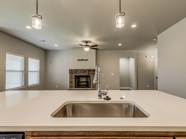 Building Photo - 4505 Black Mesa Ln