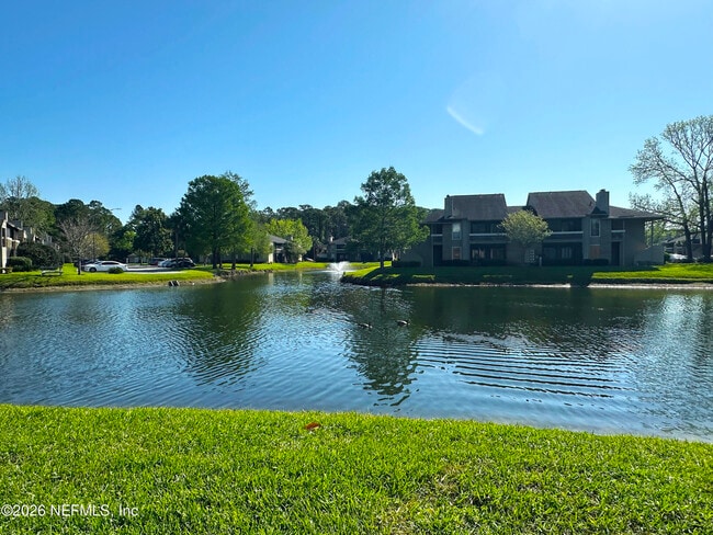 Building Photo - 10200 Belle Rive Blvd