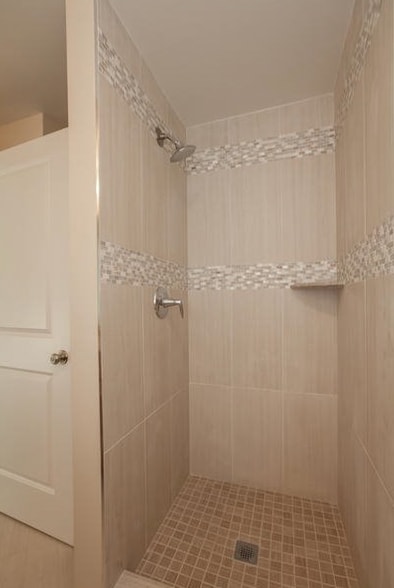 Building Photo - 2911 Bridgehampton Ct