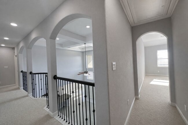 Building Photo - 2406 Trocadero Ln