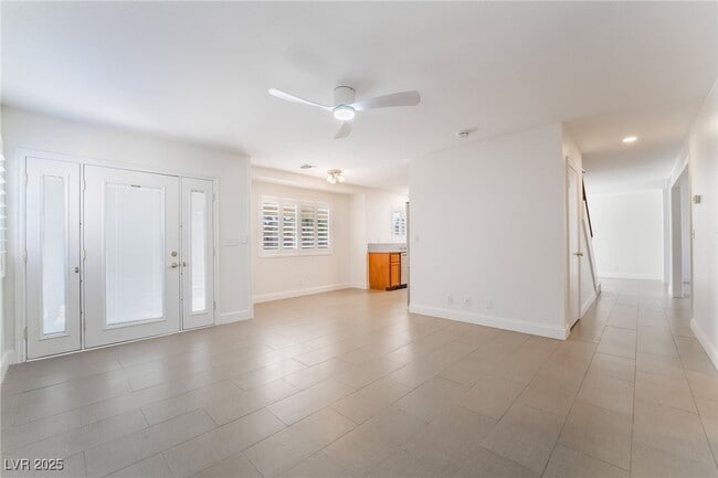 Building Photo - 4338 Apex Dr