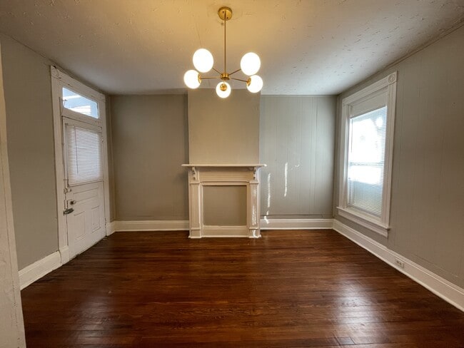 Building Photo - 1110 11th St