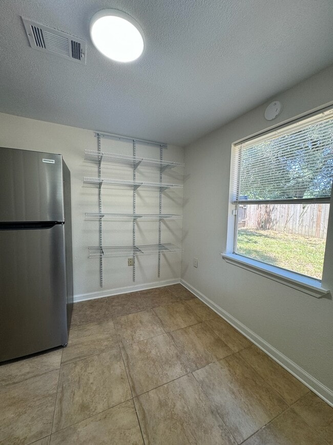 Building Photo - 12 Concordia Blvd