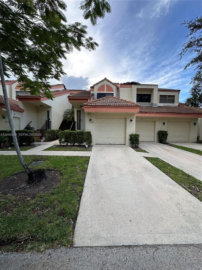 Building Photo - 3345 Emerald Oaks Dr