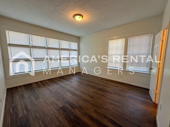 Building Photo - Charming & Spacious Graysville Home for Rent! SECTION 8 FREINDLY!