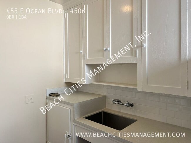 Building Photo - 455 E Ocean Blvd
