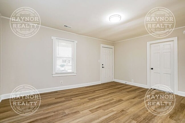 Building Photo - 515 Dale St SW