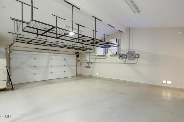 Building Photo - 4211 W Hemlock St