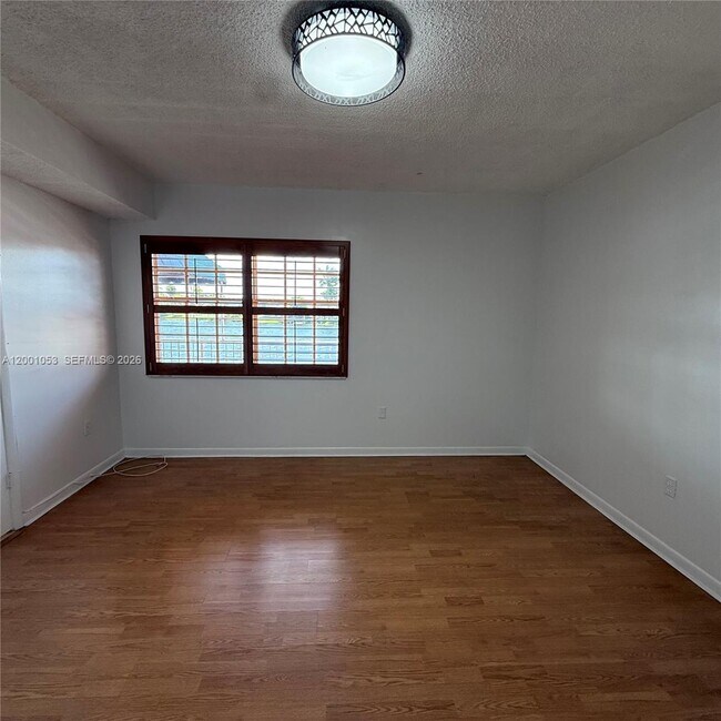 Building Photo - 6980 NW 173rd Dr