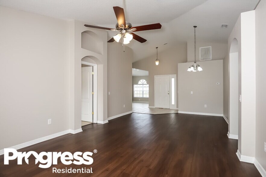 Building Photo - 7002 Crown Lake Dr