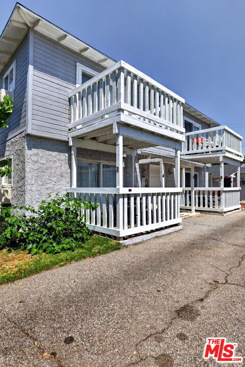 Building Photo - 14721 Sylvan St
