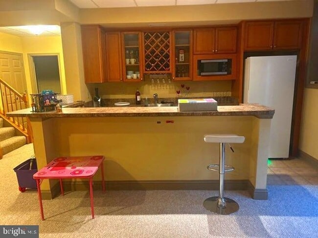 Building Photo - 11018 Shalom Ln