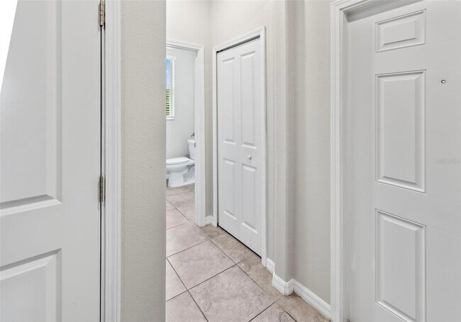 Building Photo - 15504 Florence Hollow Pl