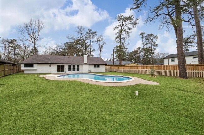 Building Photo - 1210 Burning Tree Rd