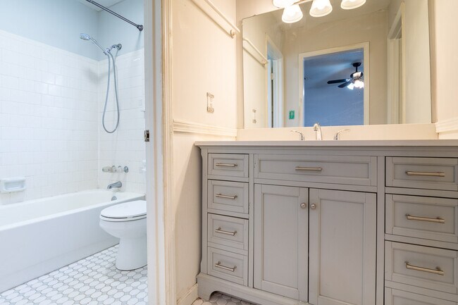 Building Photo - 539 Pheasant Run Dr