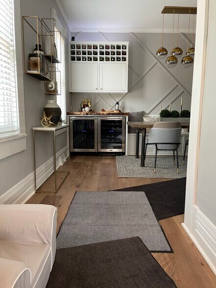 Building Photo - 196 E Columbus St