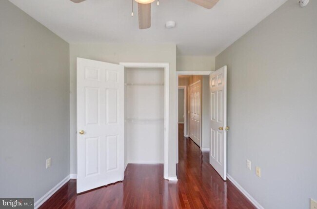 Building Photo - 4611 Kings Mill Way
