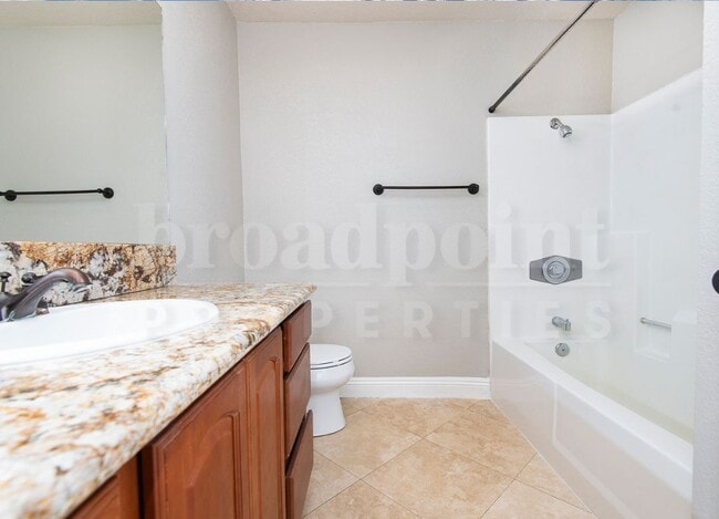 Building Photo - 1075 N Escondido Blvd