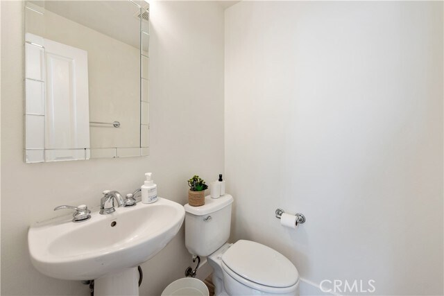 Building Photo - 94 Chantilly