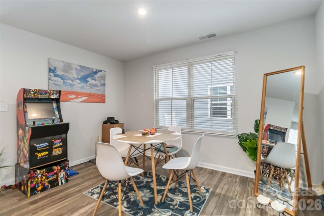 Building Photo - 5048 Downhaul Dr