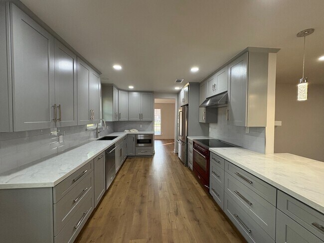 Building Photo - 5822 Yarwell Dr