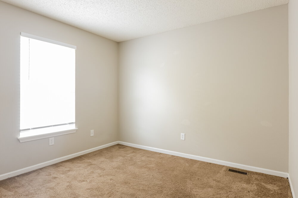 Building Photo - 4261 Village Bend Dr