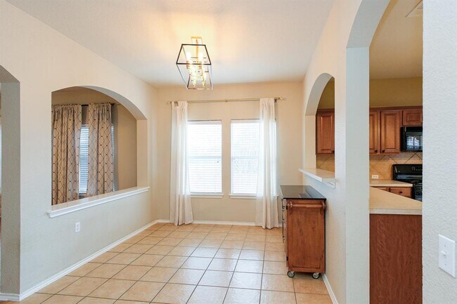 Building Photo - 10312 Lone Pine Ln