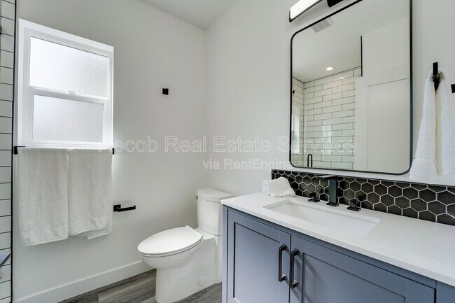 Building Photo - 3673 Budd St