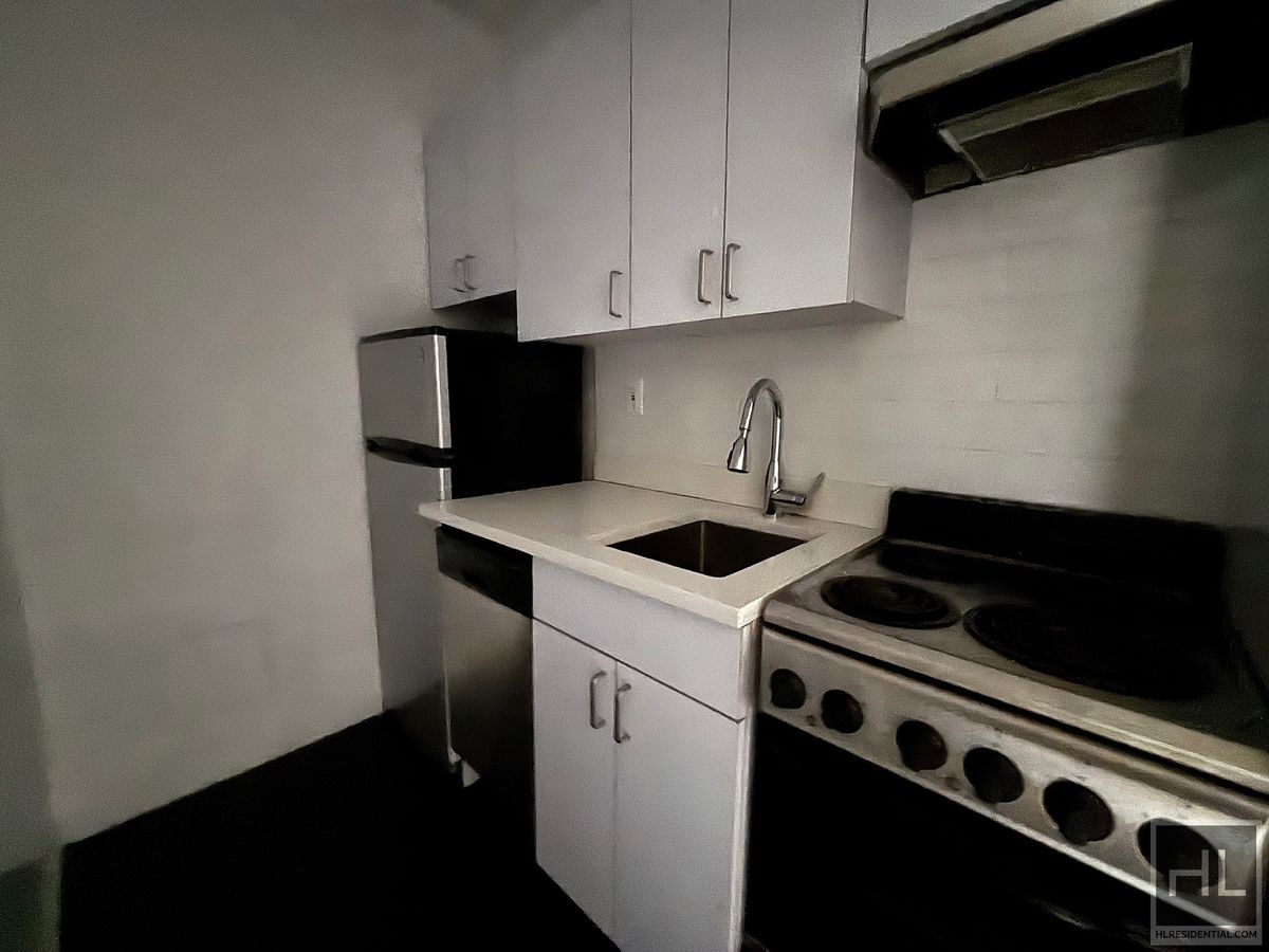 Building Photo - WEST 73 STREET