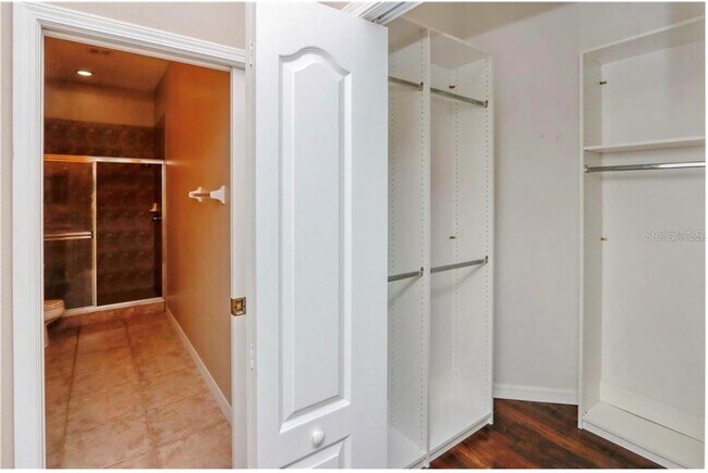 Building Photo - 7633 Wimpole Dr