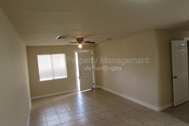 Building Photo - 465 Figuera Ave