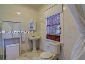 Building Photo - 4501 Prairie Ave