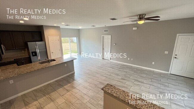 Building Photo - 1161 Yager Rd SE