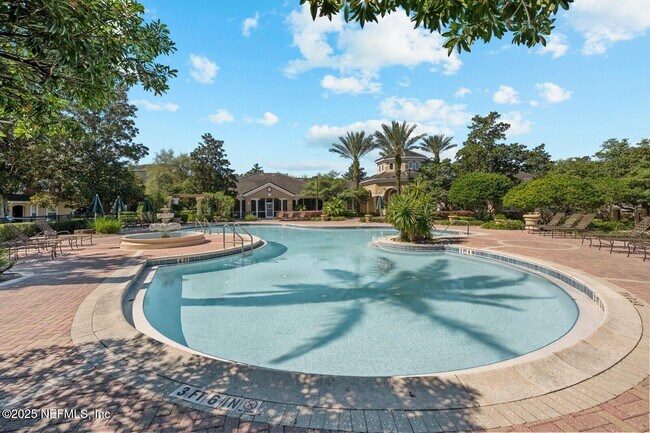 Building Photo - 10075 GATE N Pky