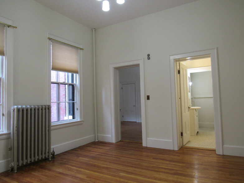 Dining Room - 91 Pine St