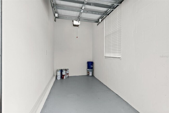 Building Photo - 16819 Shell Bay Dr