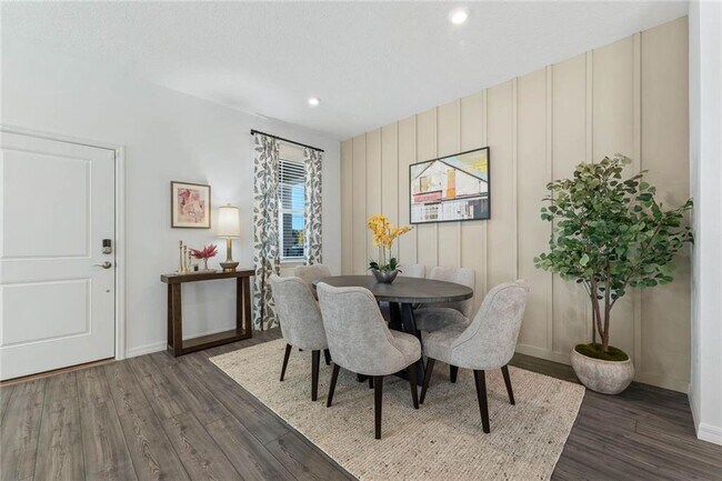 Building Photo - 3073 Cambridge Ln