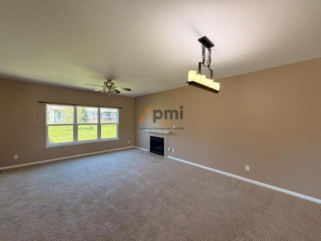 Building Photo - 2707 Westwind Dr