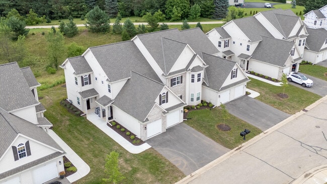 Building Photo - 1820 Horseshoe Ln