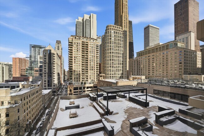 Building Photo - 30 E Huron St