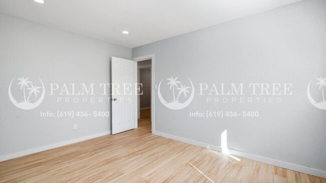 Building Photo - 247 San Jacinto Dr