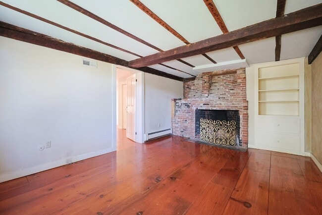 Building Photo - 144 Old Connecticut Path