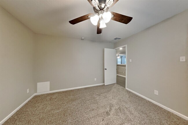 Building Photo - 20527 Cypress Gully Dr