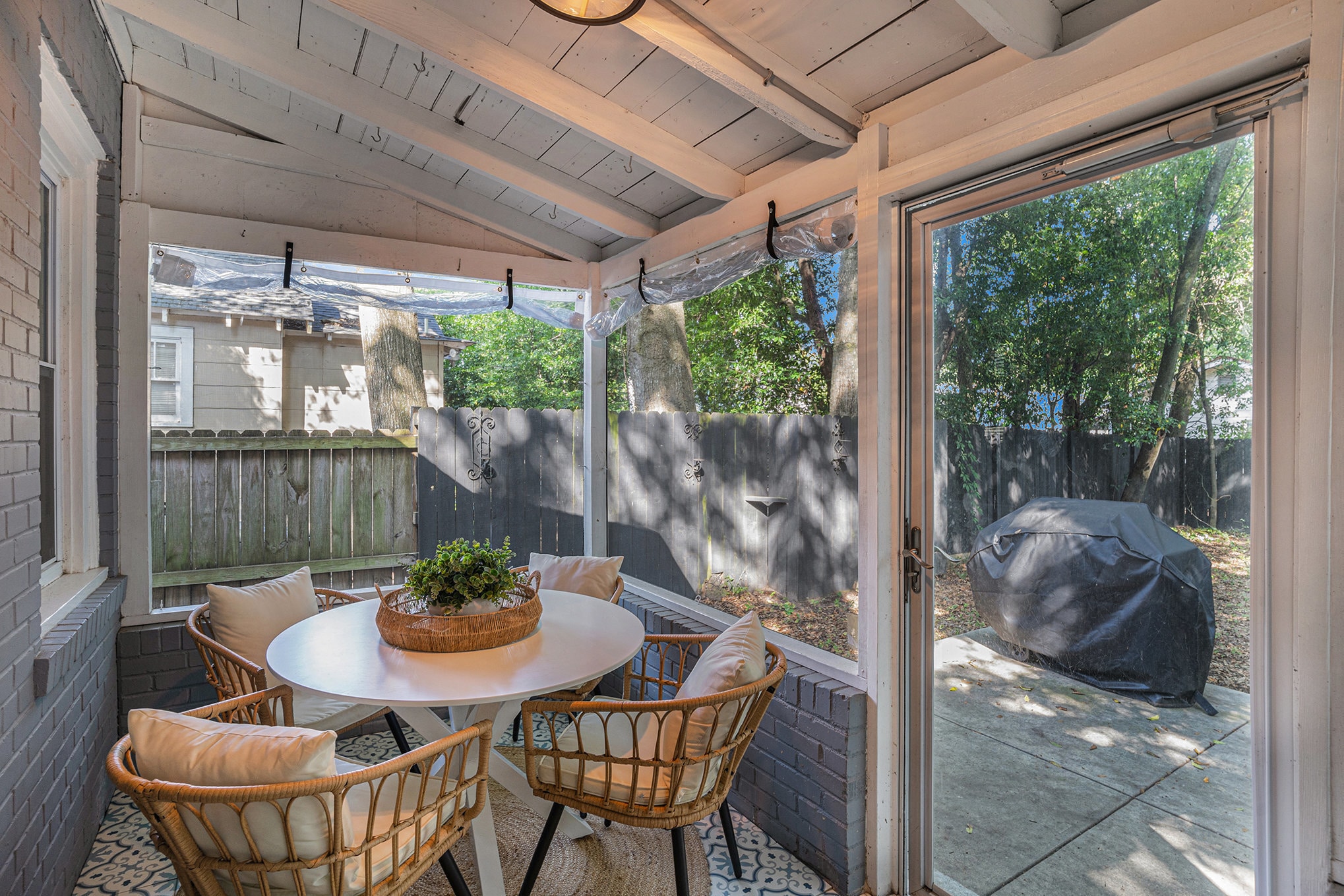 Building Photo - 1913 Orvid St