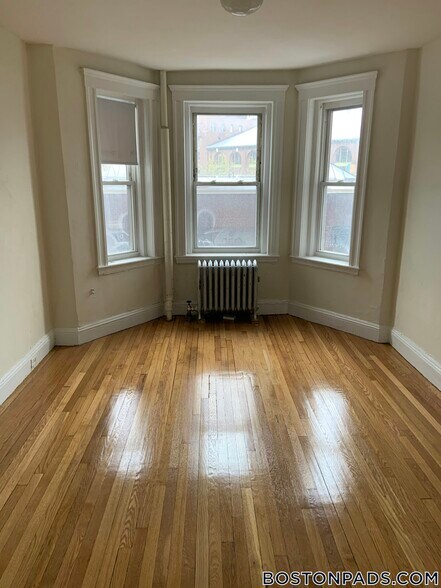 Building Photo - 1175 Boylston St