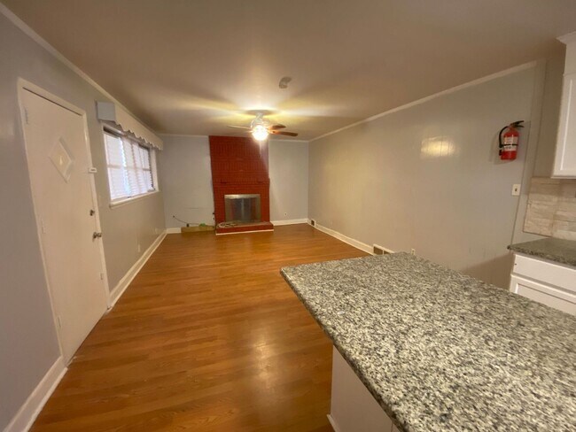 Building Photo - Atrium Park