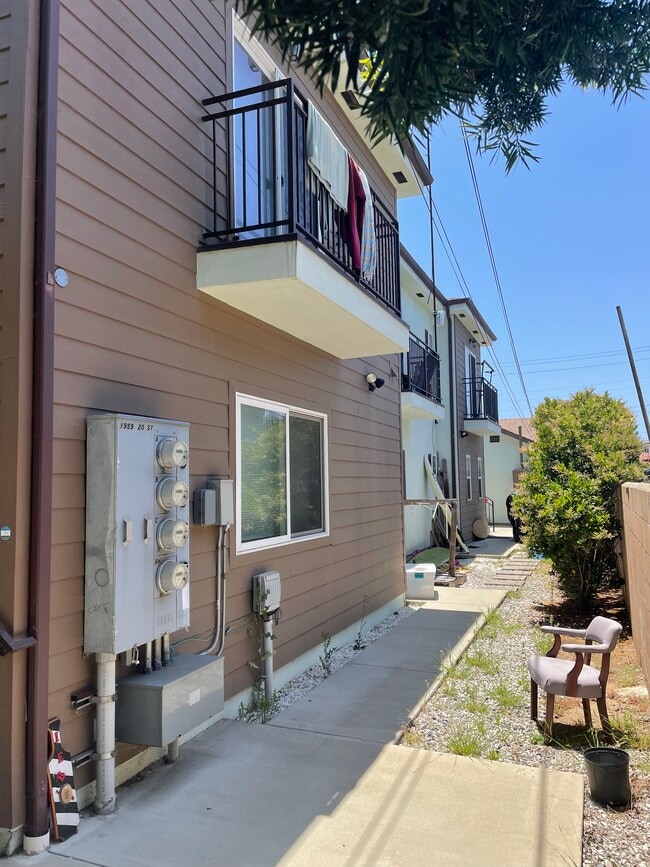 Building Photo - 1959 20th St