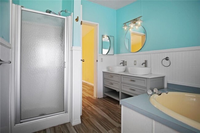 Building Photo - 6140 Skokie Rd