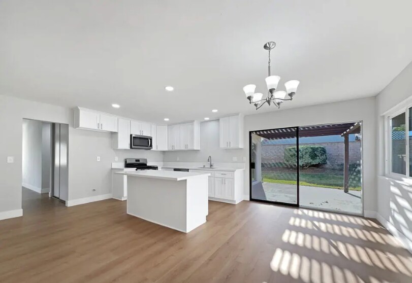 Building Photo - 25443 Vía Labrada